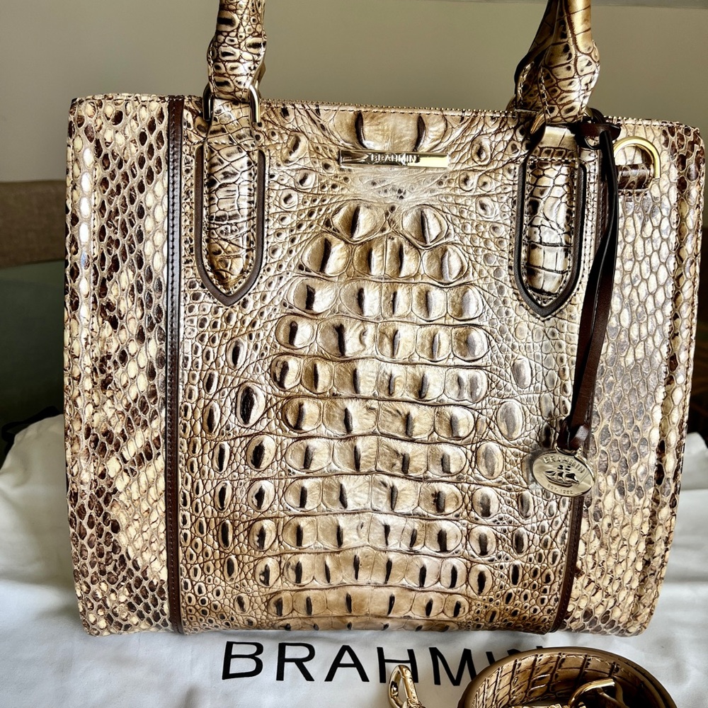 ‼️NWT Brahmin Caroline Cashew Cooper in Melbourne Leather ‼️